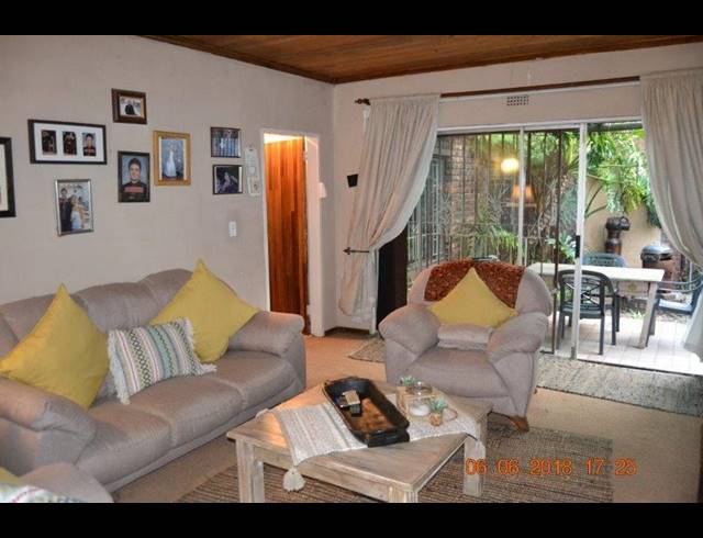 4 BEDROOM HOUSE FOR SALE IN PRESIDENTSDAM